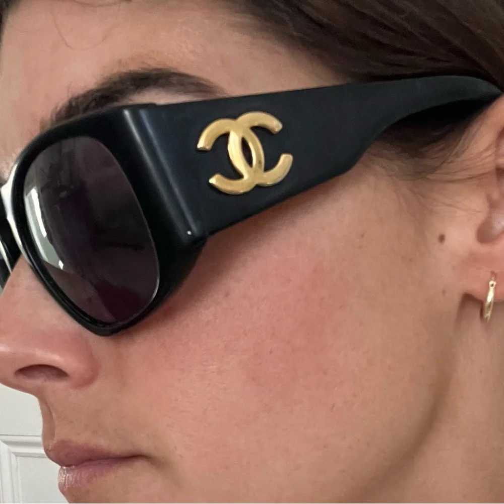 Vintage Chanel CC D frame - Picture 6 of 8